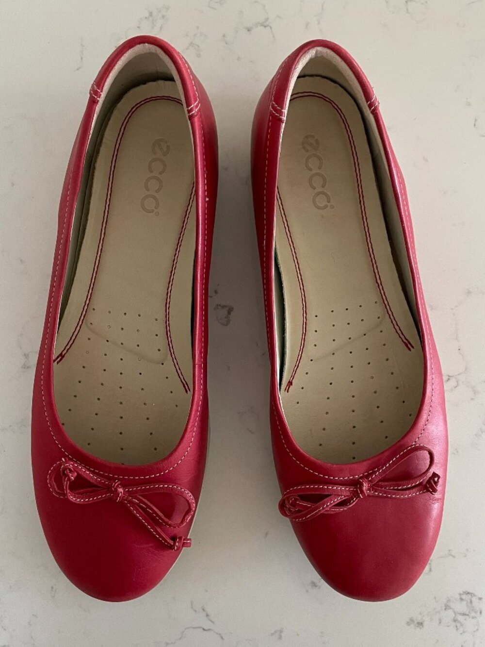 Ecco Sculpted Leather Bow Ballet Flats Slip On Shoes Red 40EU